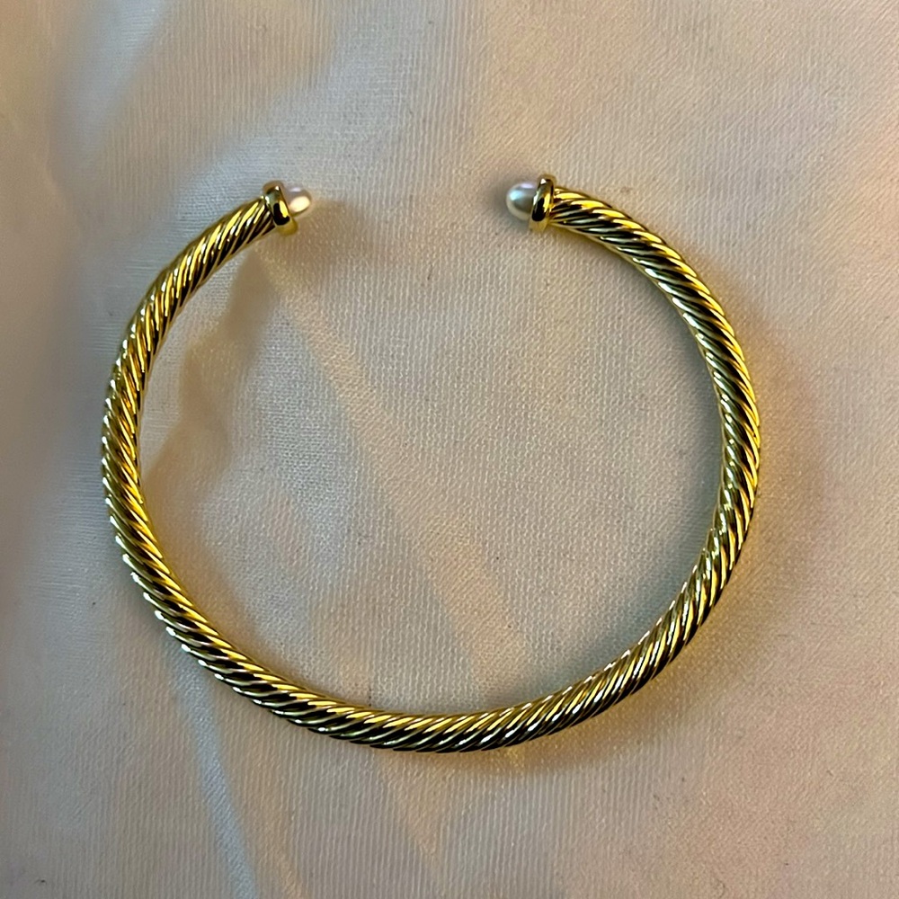 Jewelry Show Item